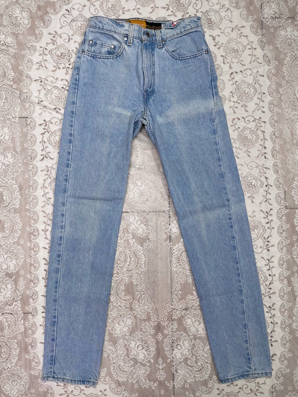Levi’s 525s | Vintage Silver Tab Distressed Long Slim Tapered Jeans 1994 - Picture 2 of 9